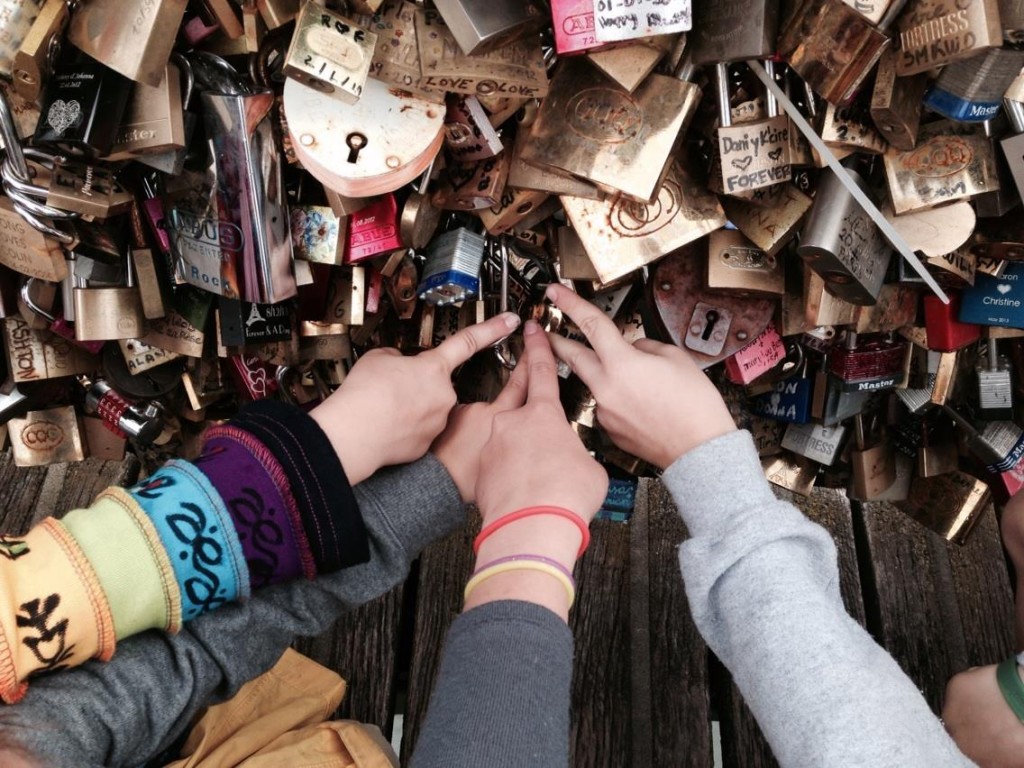 lock love pont des arts paris homeschool