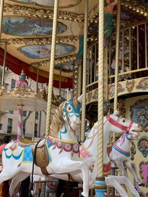 aix-en-provence carousel